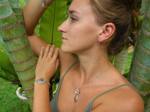 egyptianopalflower-opal-australianopal-sapphire-ethical-sustainable-luxury-fairtrade-necklace-bracelet-jewelry-cicelycliff-garden