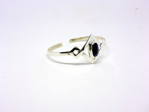 kiteopal-bracelet-opal-australianopal-matrixopal-luxury-ethical-sustainable-organic-fairtrade-jewelry-cicelycliff-right